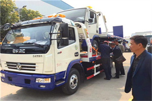 右玉汽车道路救援拖车价格